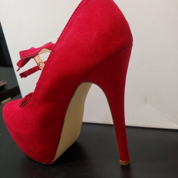 Just Fab red heels - Picture 2 of 4